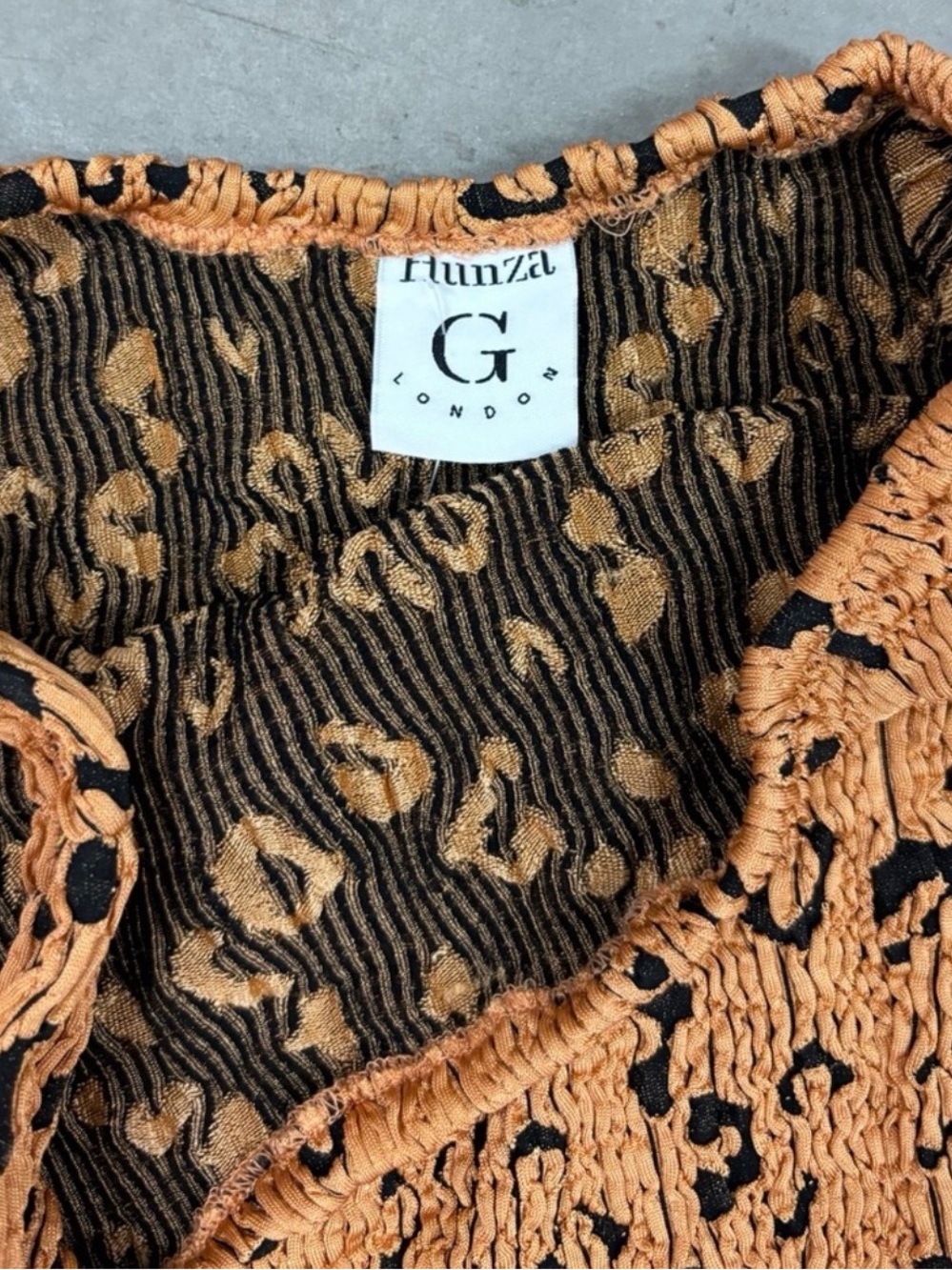 HUNZA G NANCY ONE-SHOULDER LEOPARD PRINT SWIMSUIT IN ORANGE - Picture 4 of 5